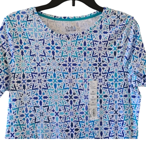 CROFT AND BARROW WOMEN'S SHORT SLEEVE BLUE & WHITE PULLOVER TOP SIZE MEDIUM - Picture 12 of 12